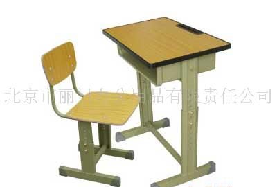 课桌椅2