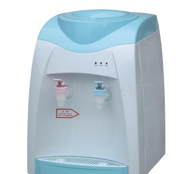 饮水机
