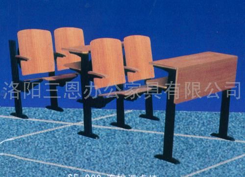 连排课桌椅