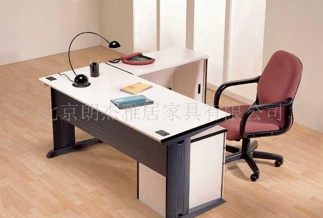 办公家具——电脑桌