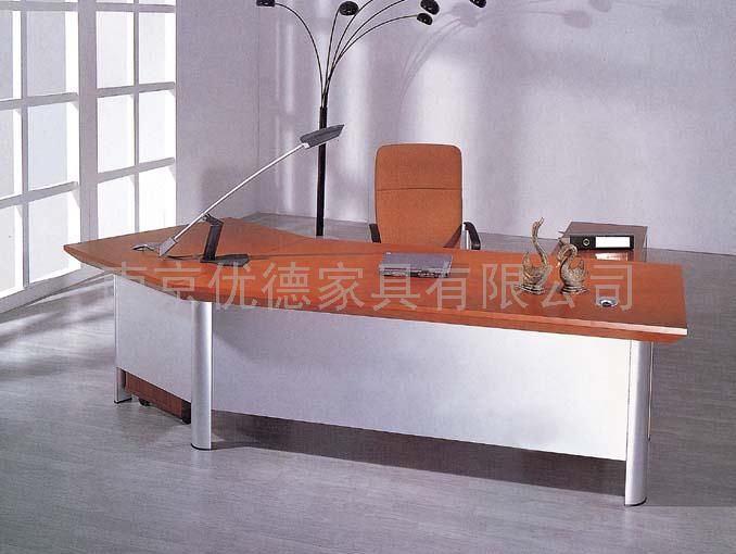 总裁台,  大班台, 中班台,  玻璃大班台,板式大班台