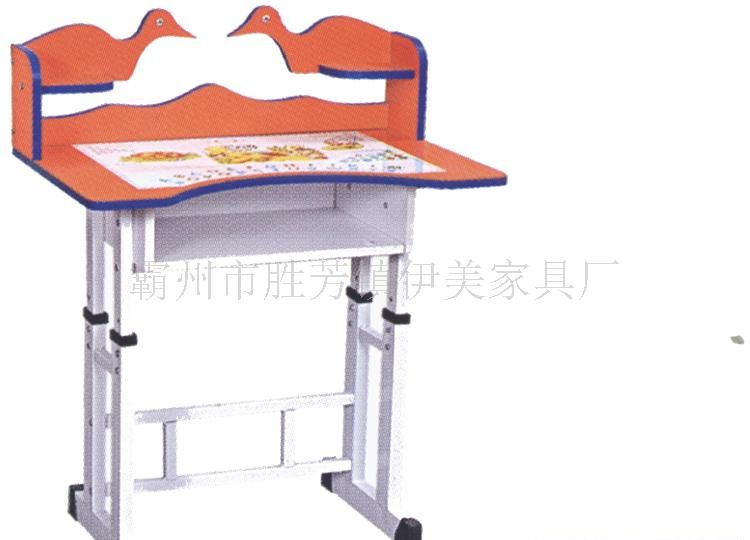 课桌