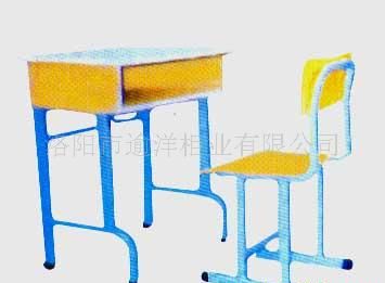 课桌椅